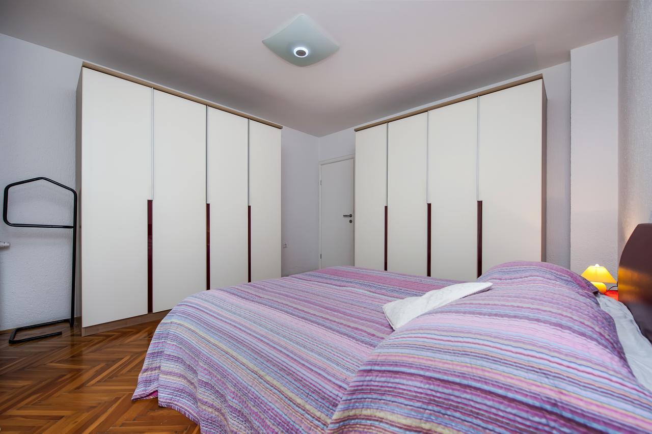 Cerin Apartment ロヴィニ エクステリア 写真