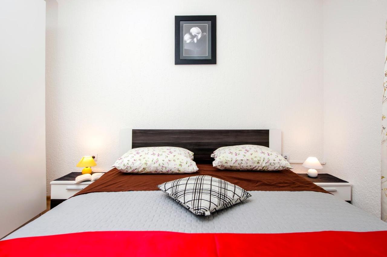 Cerin Apartment ロヴィニ エクステリア 写真